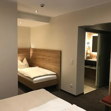 Adelmann Hotel *