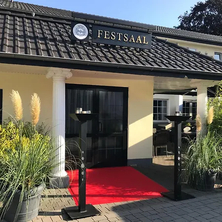 Adelmann Hotel *